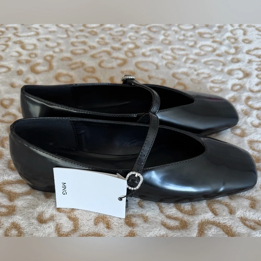 NWT Mango MNG Black Mary Jane Flats Ballerinas
With Strap Size: 36 (6) - Picture 5 of 12